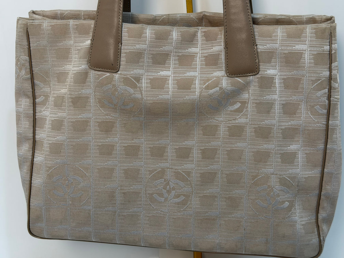 Chanel Nylon Tote bag